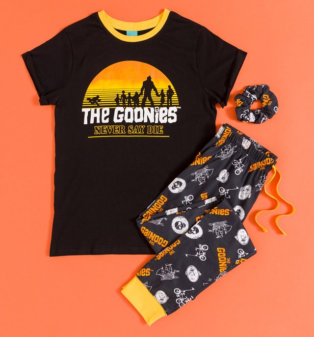 Women's The Goonies Never Say Die Pyjamas with Scrunchie Women's The Goonies Never Say Die Pyjamas with Scrunchie